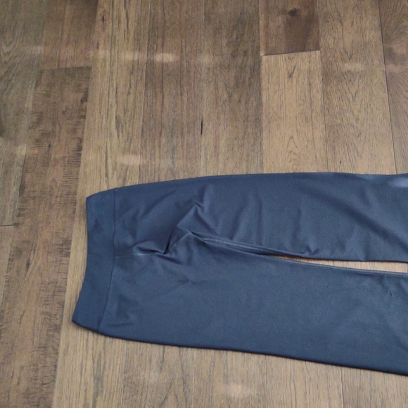 Nike Athletic Capri Black Size Medium - Picture 5 of 6